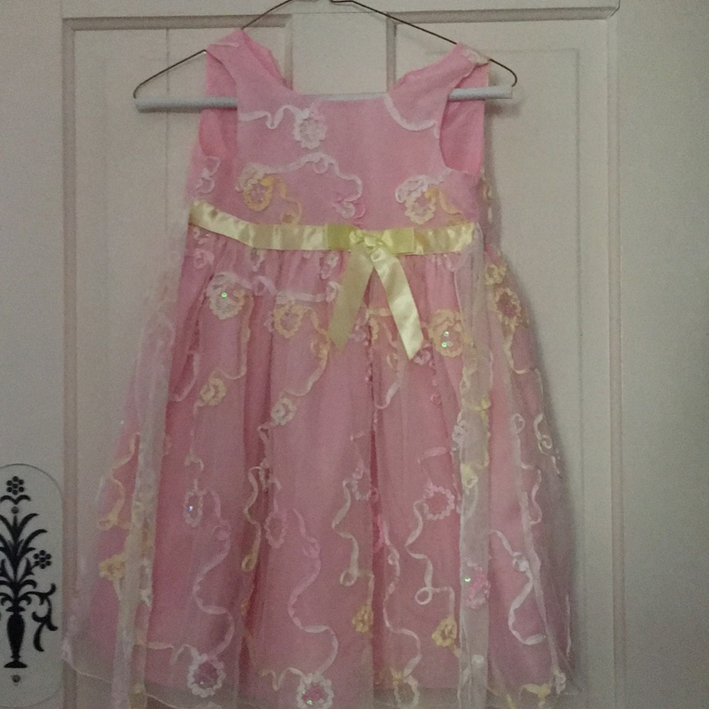 Girls size 6 pink and yellow sequin fancy dress